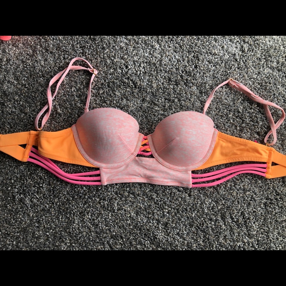 NWOT VS Bikini (32B)